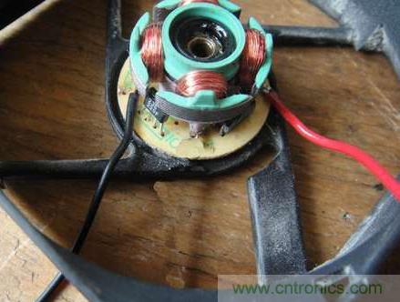 想減少電費(fèi)嗎？DIY一個(gè)迷你風(fēng)力發(fā)電機(jī)吧