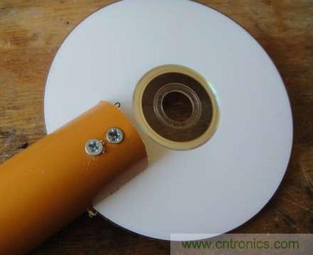 想減少電費(fèi)嗎？DIY一個(gè)迷你風(fēng)力發(fā)電機(jī)吧
