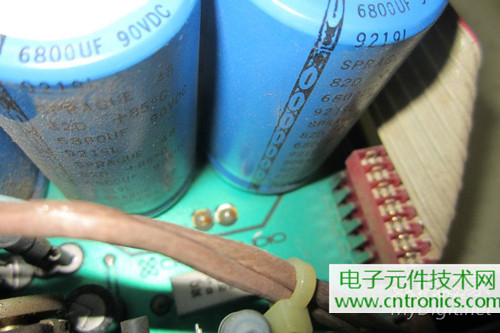 用料很給力！專業(yè)后級功放美國高峰FA1201拆解