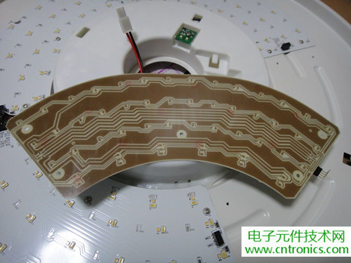 高端大氣上檔次！智能遙控調(diào)光LED吸頂燈拆解