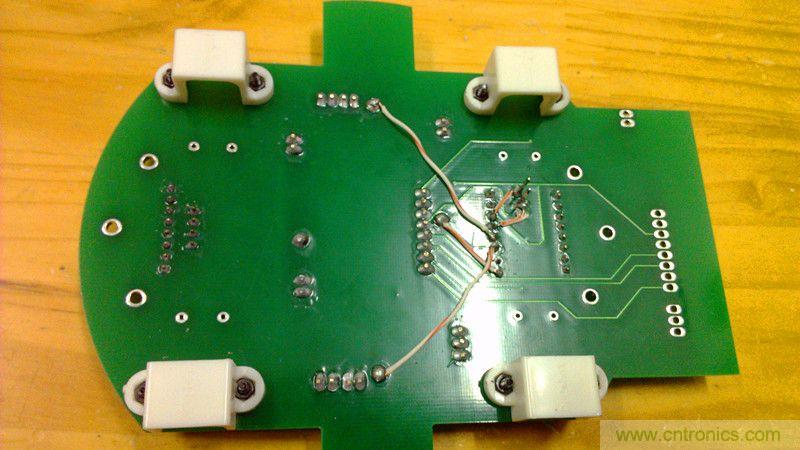 多圖殺貓！PCB版藍(lán)牙智能小車DIY