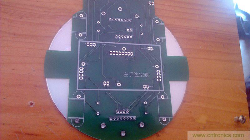 牛人力作！PCB版藍(lán)牙智能小車DIY