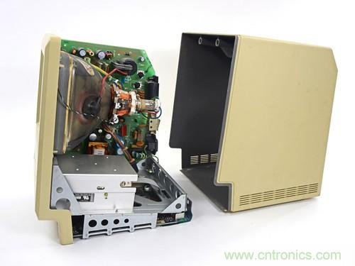 拆！古董級(jí)Macintosh 128K電腦