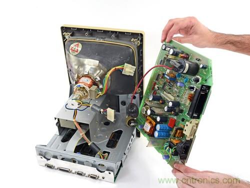 拆！古董級(jí)Macintosh 128K電腦