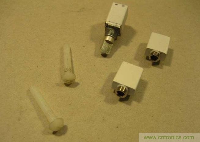 我就是這么牛！DIY IPod 耳放!