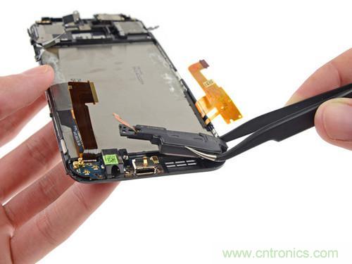 牛人強拆！新HTC One(M8)真機精密做工難修理