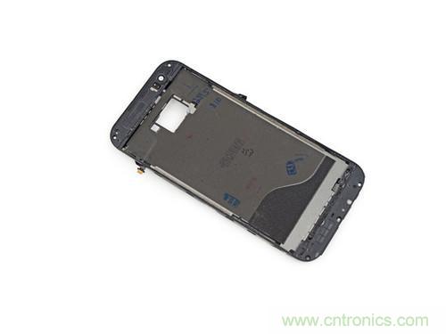 牛人強拆！新HTC One(M8)真機精密做工難修理