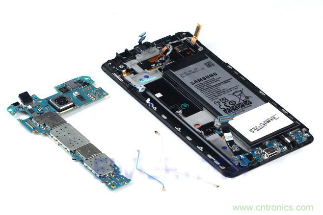 Galaxy Note5拆解，與S系列差距日漸模糊