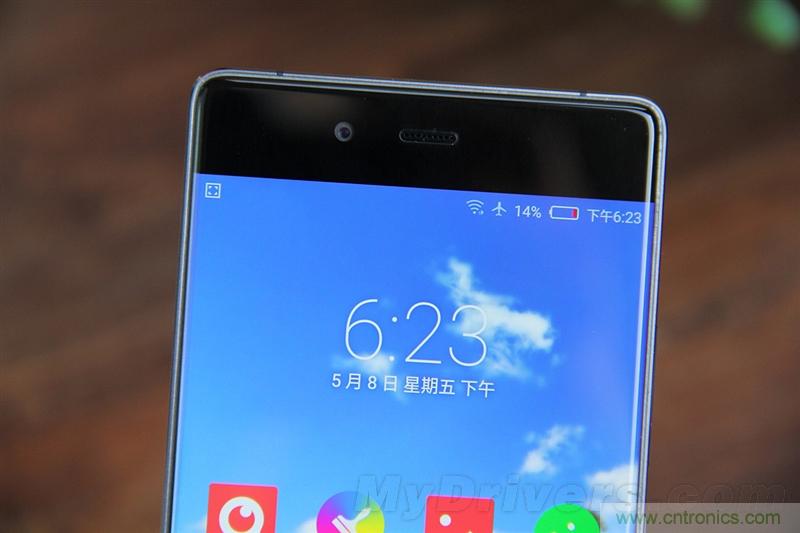 無邊框的 nubia Z9 ，一款既有驚喜，又有驚艷的智能手機