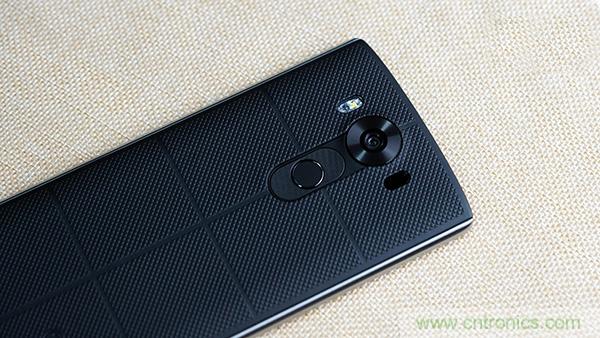 業(yè)界良心 LG V10 評測:剛毅、冷峻，不失人性化