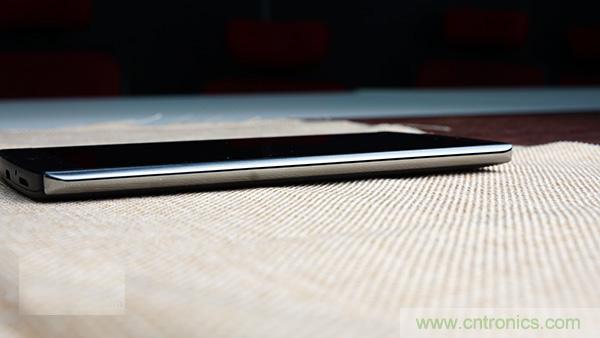 業(yè)界良心 LG V10 評測:剛毅、冷峻，不失人性化