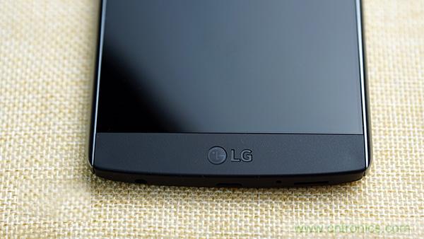 業(yè)界良心 LG V10 評測:剛毅、冷峻，不失人性化