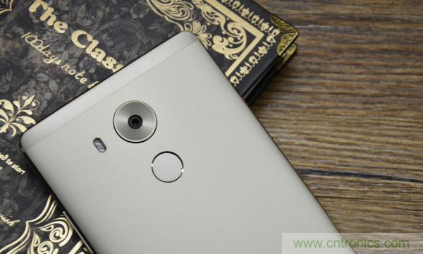 新旗艦Mate 8全評測：橫空出世！能否延續(xù)一機(jī)難求？
