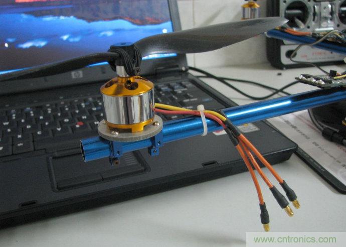 無(wú)人機(jī) DIY 制作全過程，酷得不要不要的！