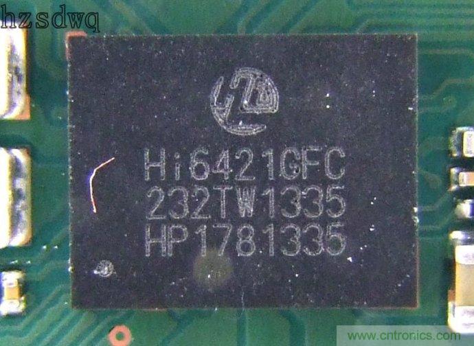 華為秘盒拆解:令人大跌眼鏡的WIFI+藍(lán)牙IC設(shè)計