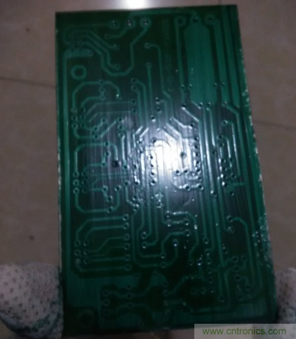 嘗試了四次PCB制作， 最后一發(fā)算是成功了
