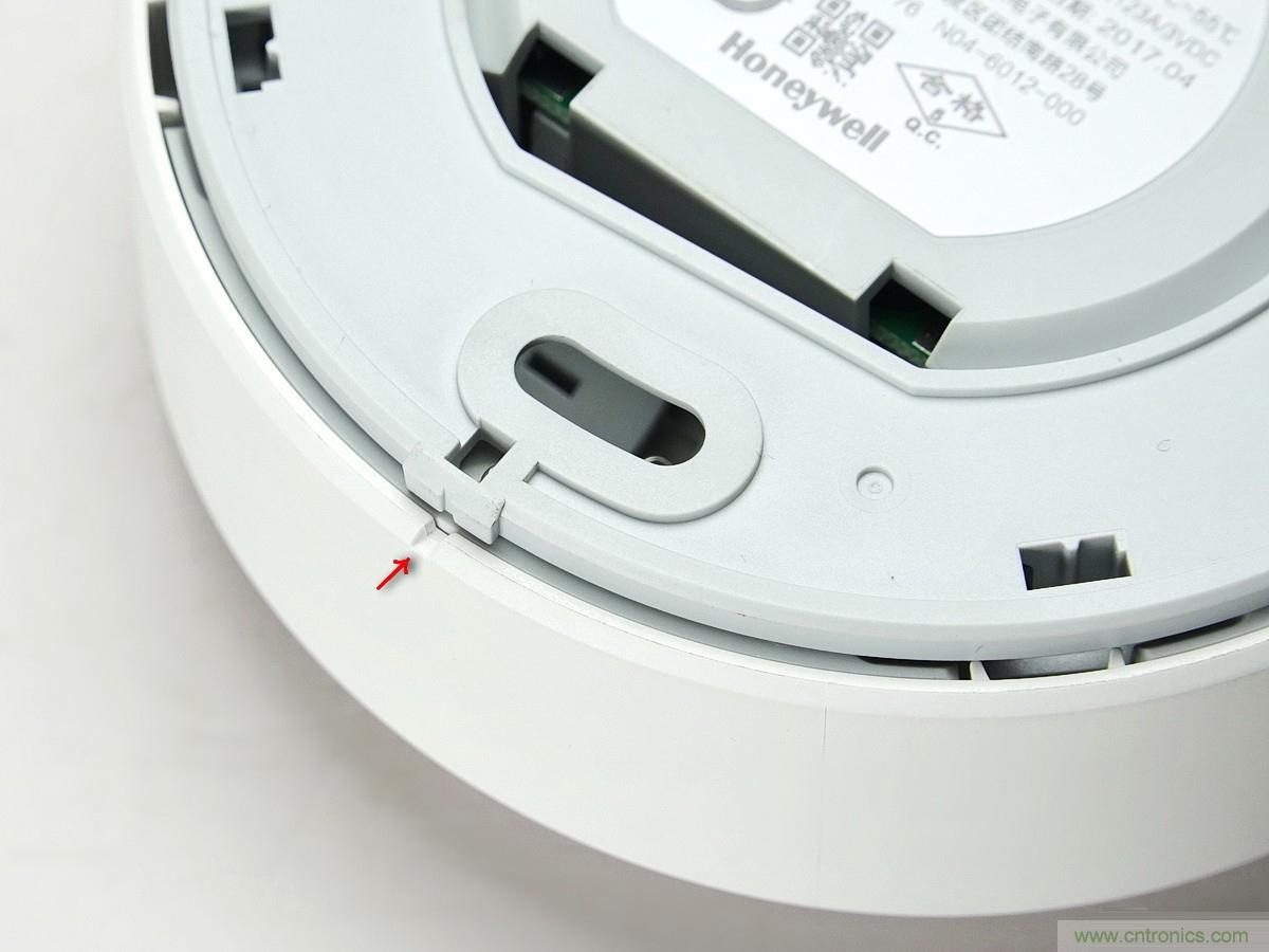 小米煙霧報(bào)警器拆解：一顆電池可用五年是如何做到的？