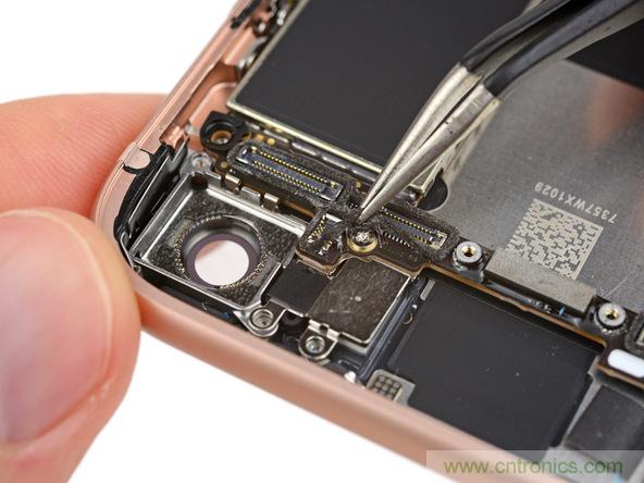 iPhone 8首拆：無線充電版本的iPhone 7？