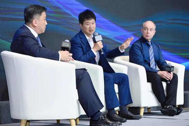 聚焦AI時(shí)代“芯”動(dòng)力，安謀科技亮相香港國際半導(dǎo)體峰會(huì)，與全球領(lǐng)袖同場論道